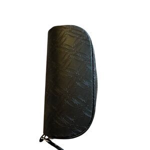 NEW OAKLEY SUNGLASSES LARGE BLACK LEATHER SOFT‎ SHELL ZIPPER CASE